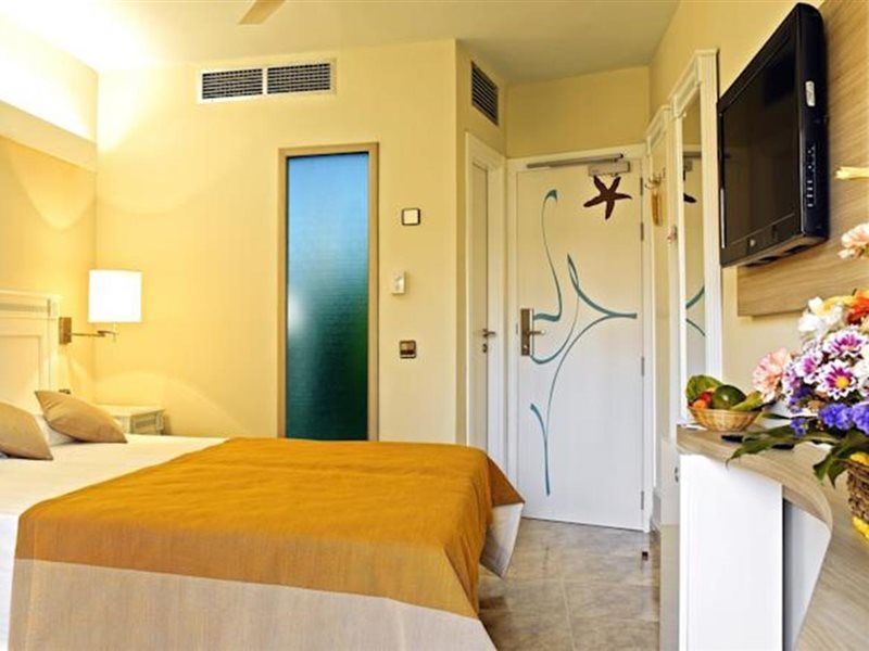 Hotel Bahia del Sol Santa Ponsa Esterno foto